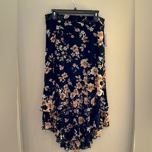 American Floral print skirt. Size large and elastic waistband